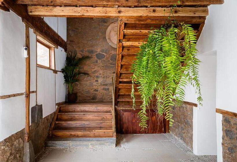 هتل Laguna Cool Living