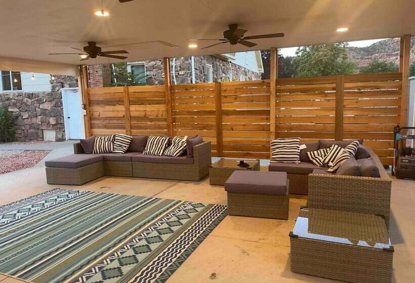 فندق Lake House Escape, Venture Base Unit 7