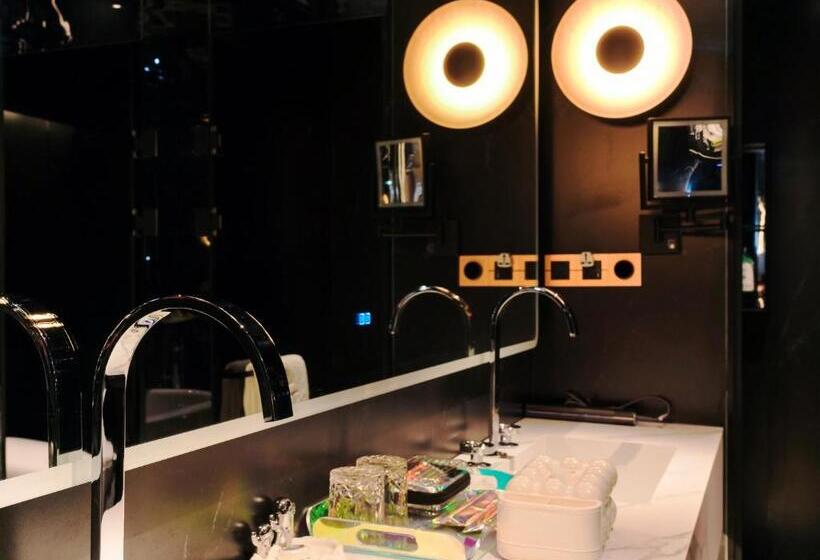 בית מלון כפרי Space Design