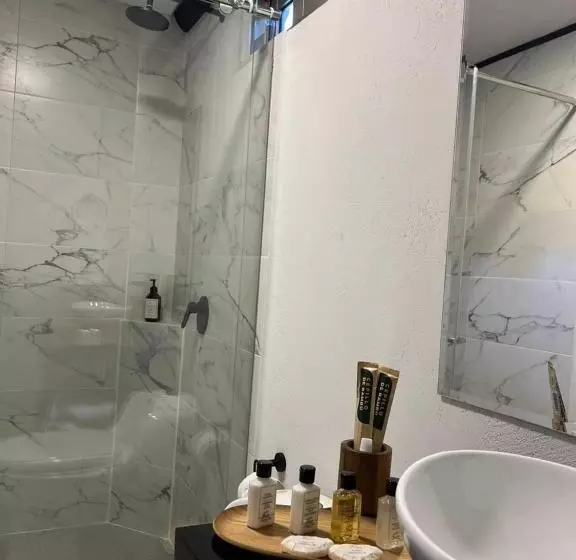 Pao Pao Hotel & Beach Club