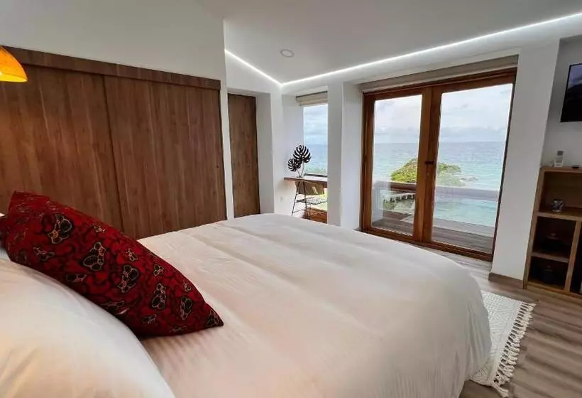 Pao Pao Hotel & Beach Club