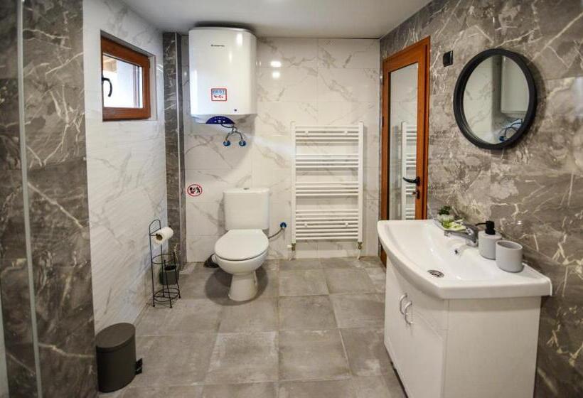 Pensjonat стаи за гости ингилизовата къща