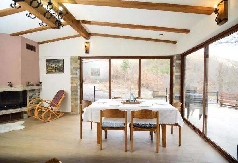 ペンション стаи за гости ингилизовата къща