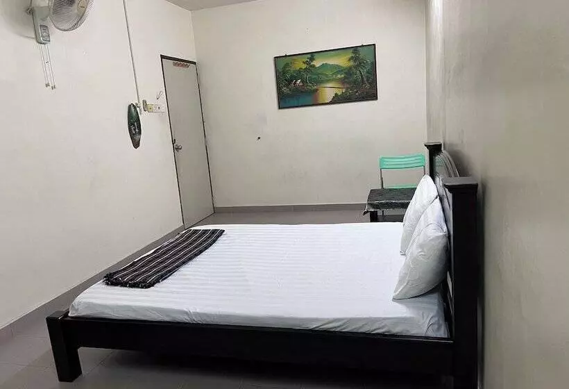 Majatalo Oyo Homes 90982 Hifi Rooms