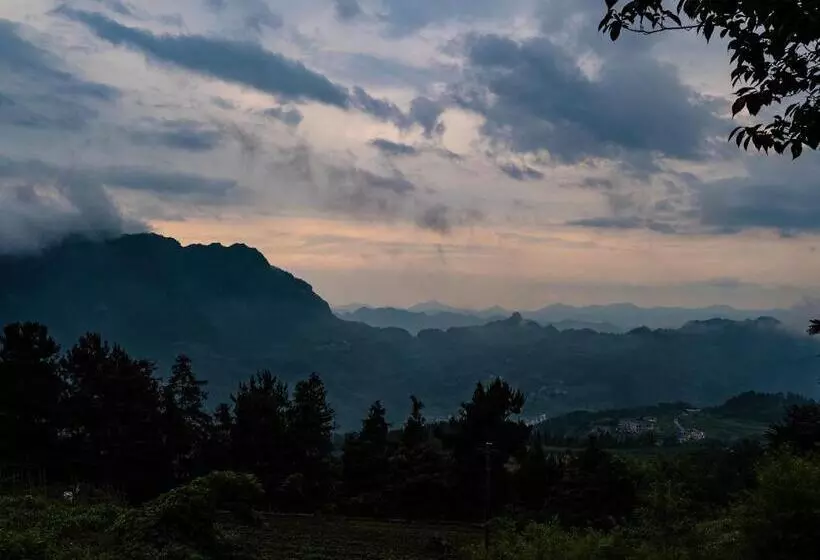 Hotelli Bzika Wonderland Retreat  Zhangjiajie National Forest Park Store