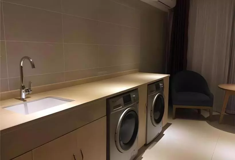 Hotelli City Comfort Inn Hezhou Huangyao Ancient Town