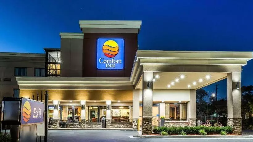 Hotelli Comfort Inn Downtown