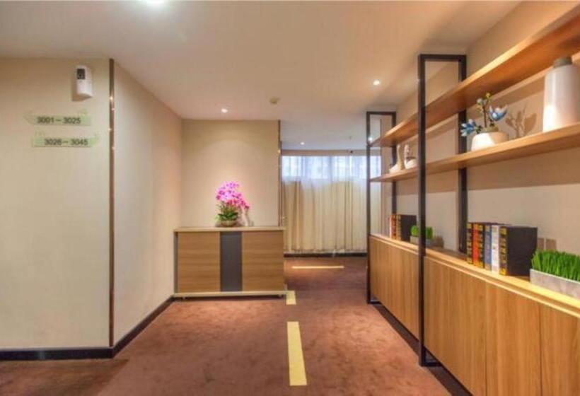 Hotel Jtour Inn Wuhan Wusheng Road Metro Capitaland Plaza