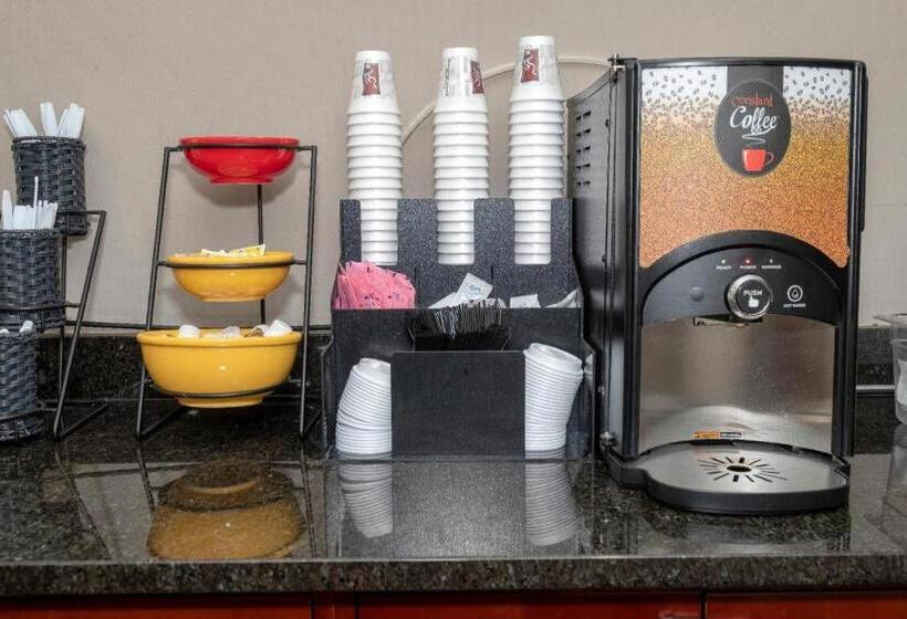 هتل Red Roof Inn St George Ut Convention Center