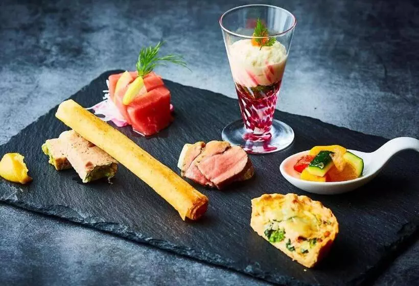 Luxury Hotel Kazenokaori Mori Premier