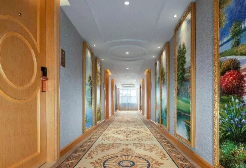 Vienna Hotel Guangxi Hezhou Guposhan Suifeng