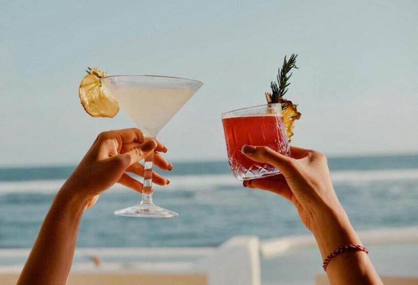 تختخواب و صبحانه Sawa Sawa Lodge