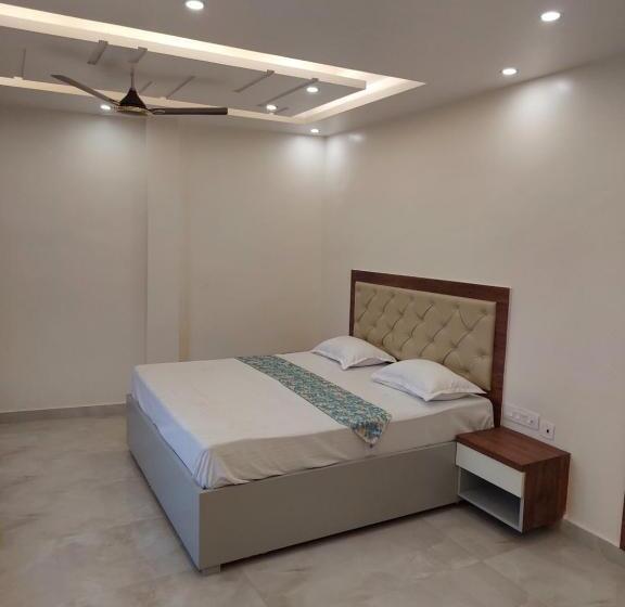 酒店 Aastha & Banquets