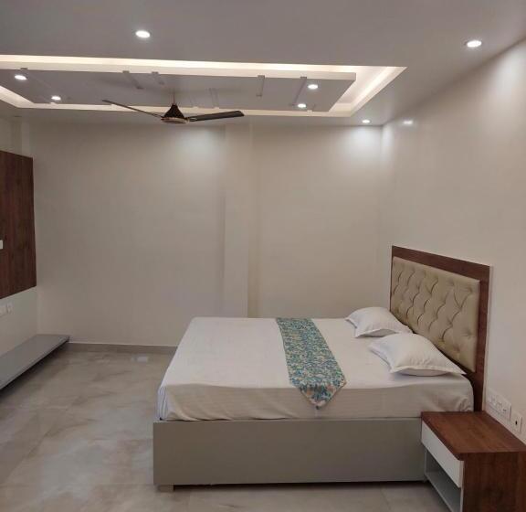 酒店 Aastha & Banquets