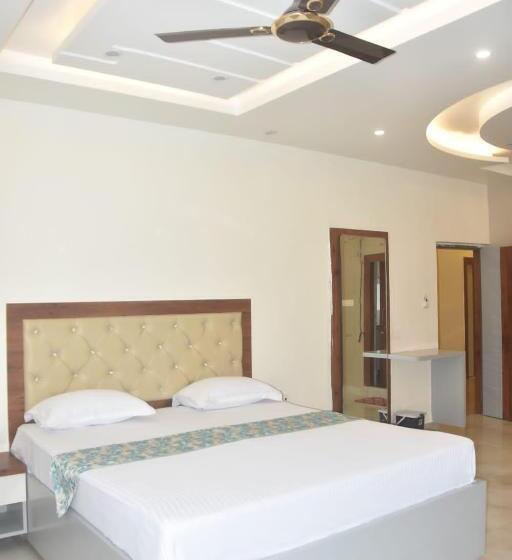 酒店 Aastha & Banquets