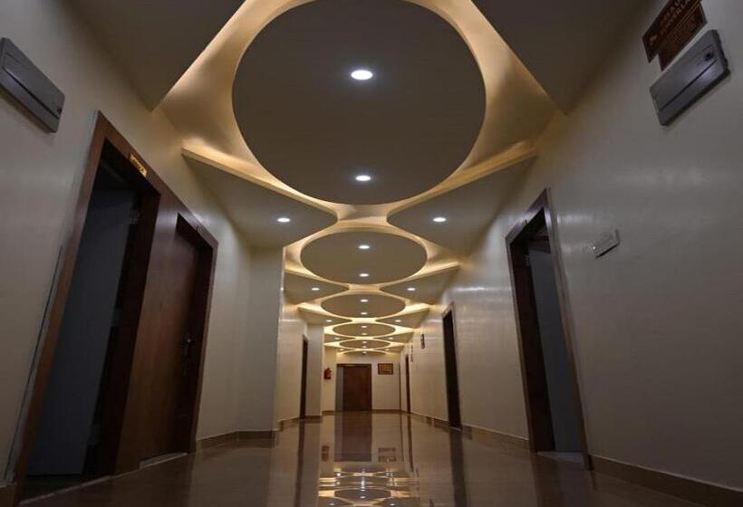 酒店 Aastha & Banquets