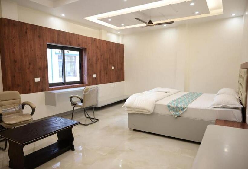 酒店 Aastha & Banquets