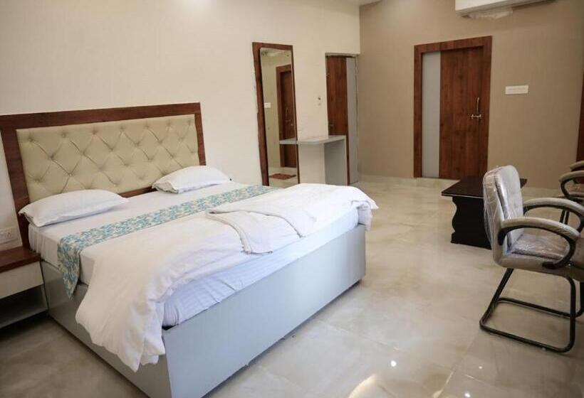 酒店 Aastha & Banquets