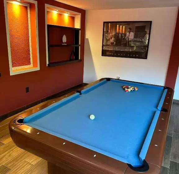 ホテル La Casa Roja