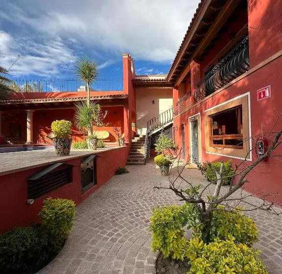 ホテル La Casa Roja