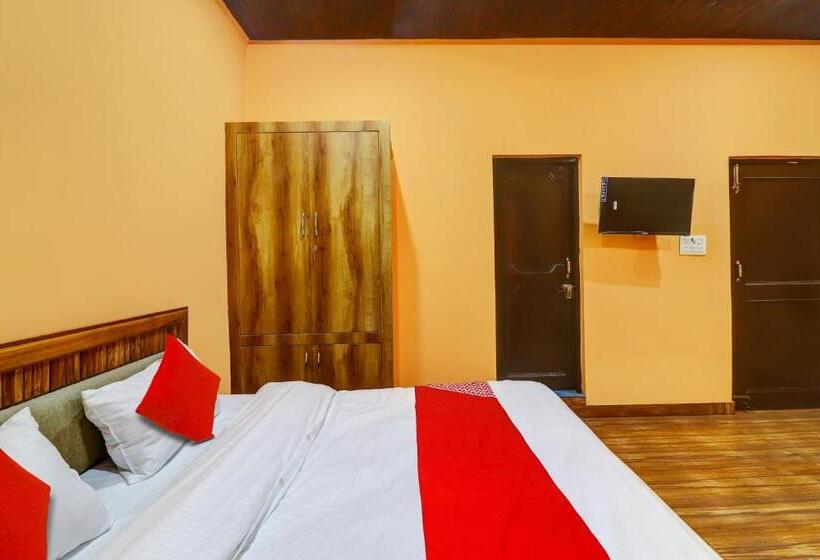 Отель Oyo Hari Leela Home Stay