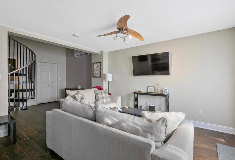 Majatalo Haymount Hideaway