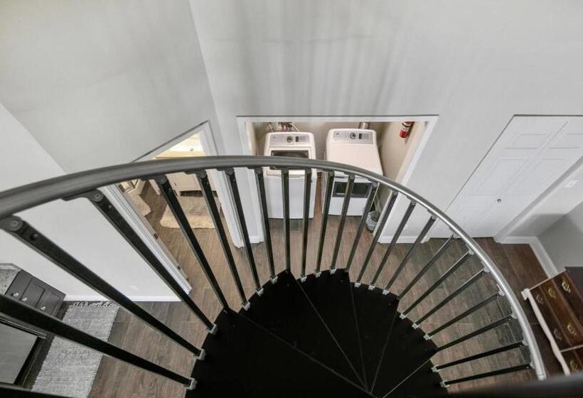 Majatalo Haymount Hideaway