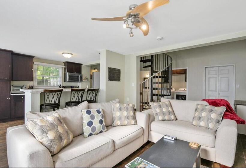 Majatalo Haymount Hideaway