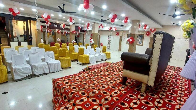 Ap Palace Hotel, Ayodhya