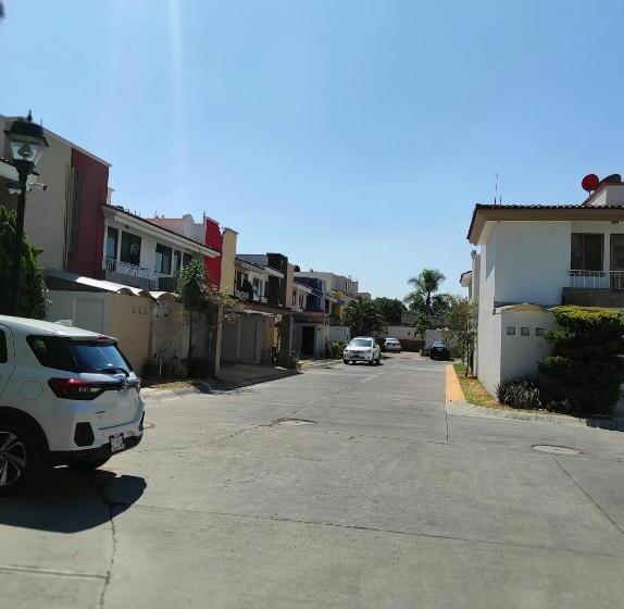 Bed and Breakfast Casa Noriux En Gdl