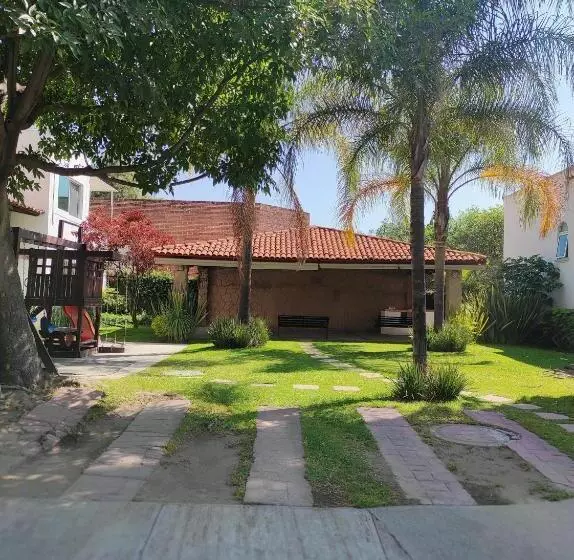 ベッドアンドブレックファースト Casa Noriux En Gdl