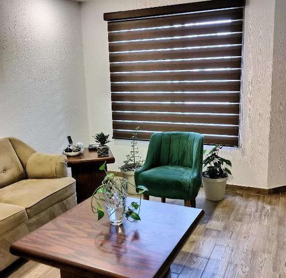 Bed and Breakfast Casa Noriux En Gdl