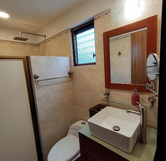 Bed and Breakfast Casa Noriux En Gdl