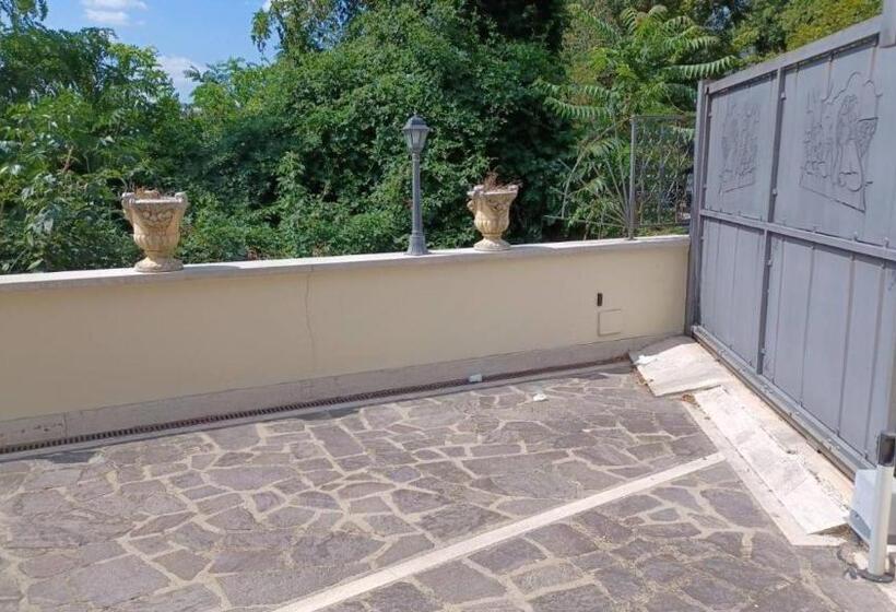 Bed and Breakfast Villino Chelidonia Subiaco