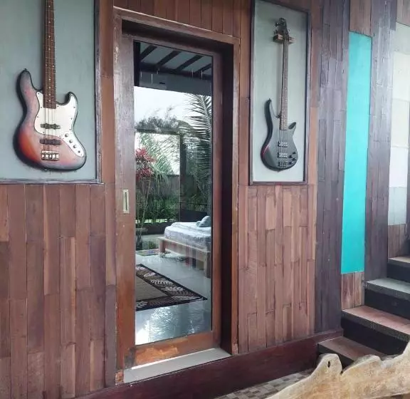 Hotelli Gubug Art 1 Villa Bali