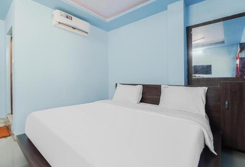 Oyo Hotel Prudhvi Devi