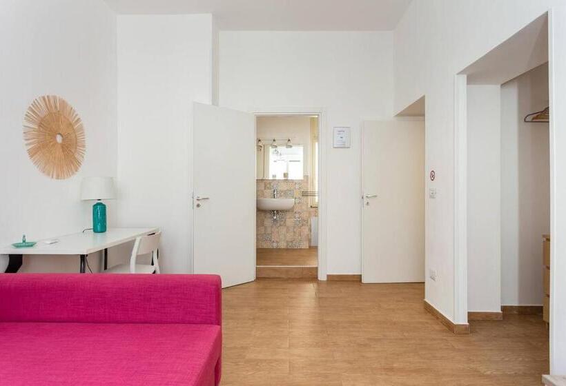 پانسیون Teama Corso Gelone