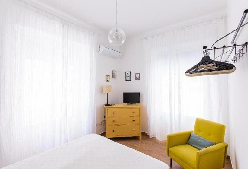 پانسیون Teama Corso Gelone