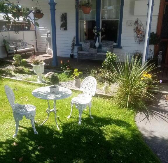 פנסיון Victoria House