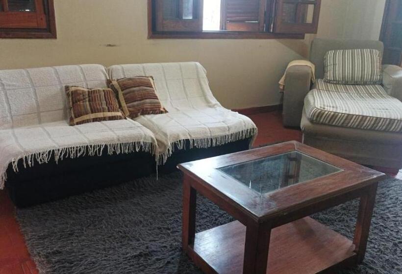 تختخواب و صبحانه Villa Morra House Iii