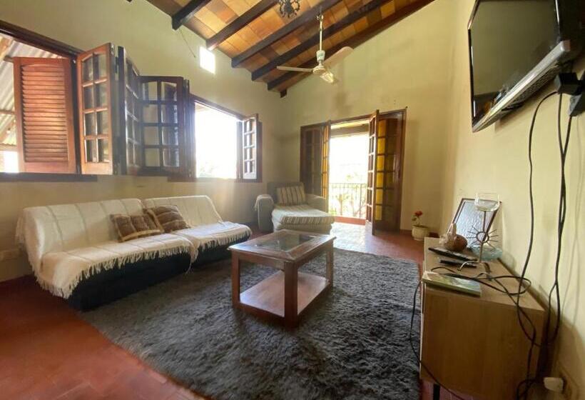 تختخواب و صبحانه Villa Morra House Iii