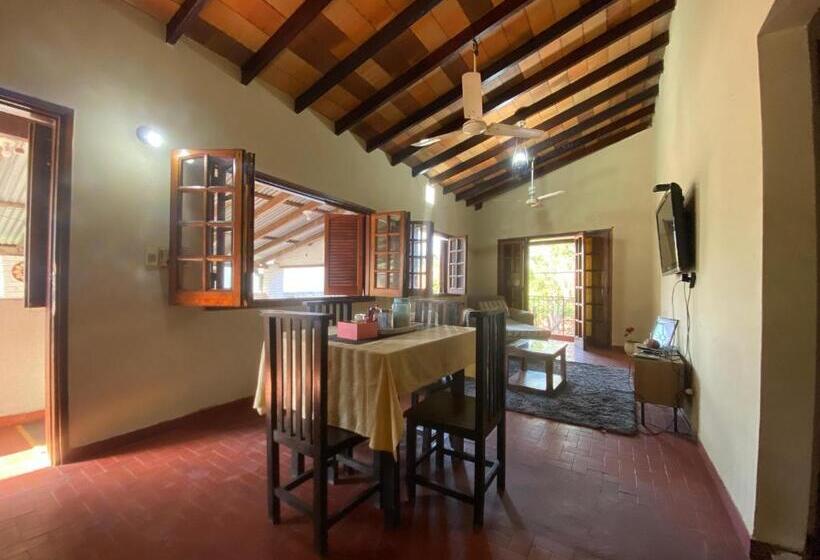 تختخواب و صبحانه Villa Morra House Iii