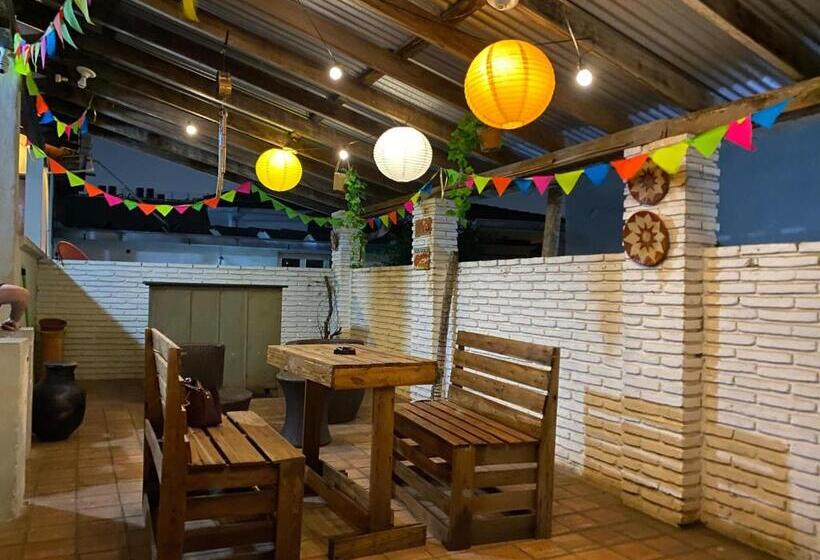 تختخواب و صبحانه Villa Morra House Iii