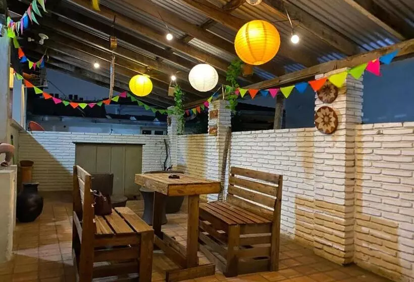 تختخواب و صبحانه Villa Morra House Iii