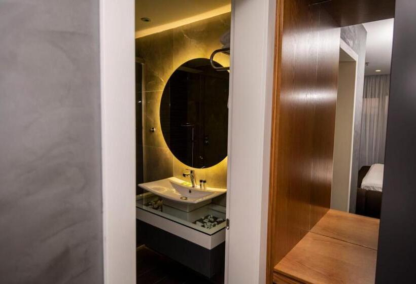 Hotel Henry Resort & Spa