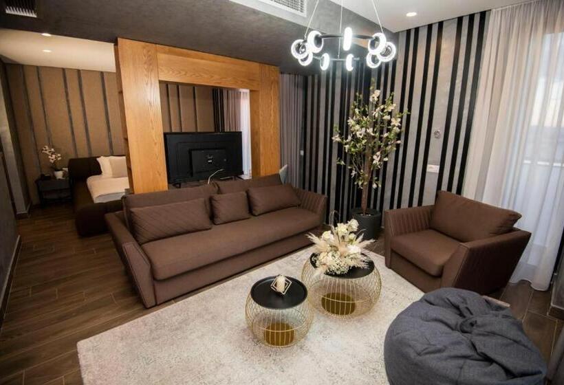 Hotel Henry Resort & Spa