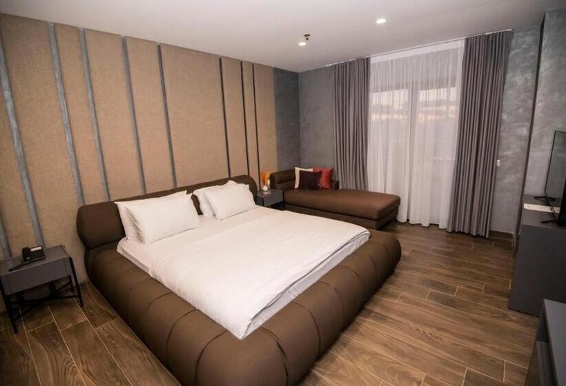 Hotel Henry Resort & Spa