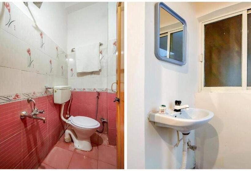 בית מלון כפרי Oyo Rushikonda Grand