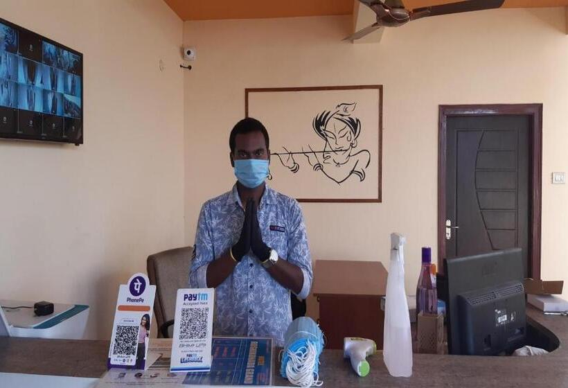 فندق Oyo Rushikonda Grand