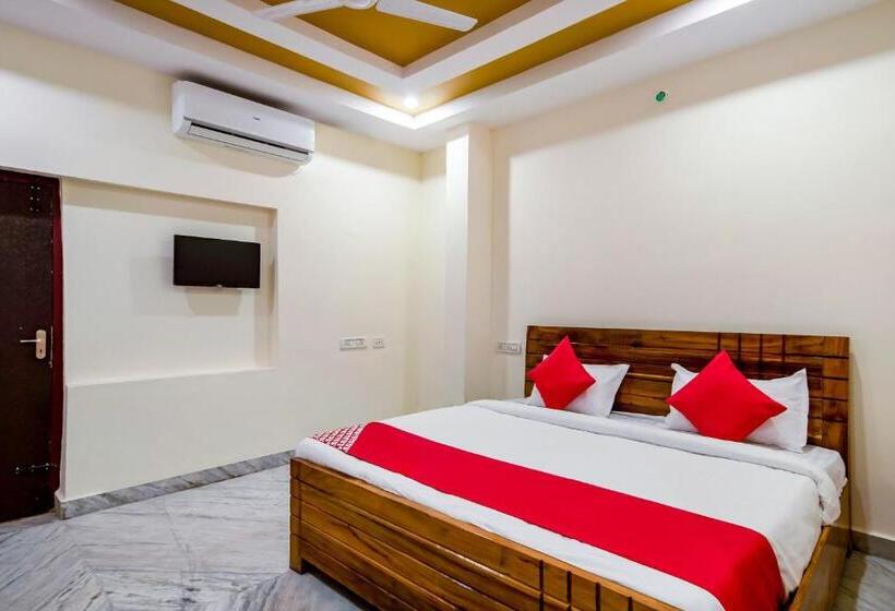 فندق Oyo Rushikonda Grand